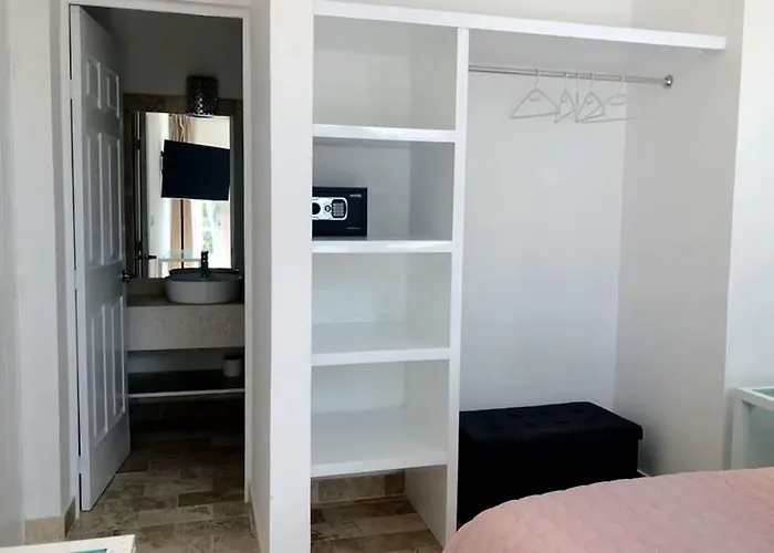 Private With Pool 10 Min From