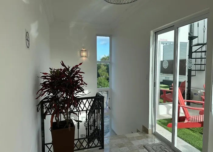 Private With Pool 10 Min From *
