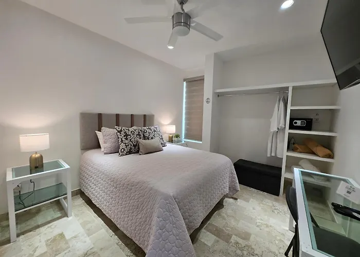 Private With Pool 10 Min From